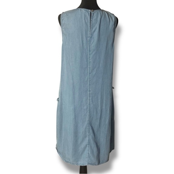 Neiman Marcus Light Denim Patchwork Thick Strap Sleeveless Crew Neck Mini Dress - Picture 5 of 16